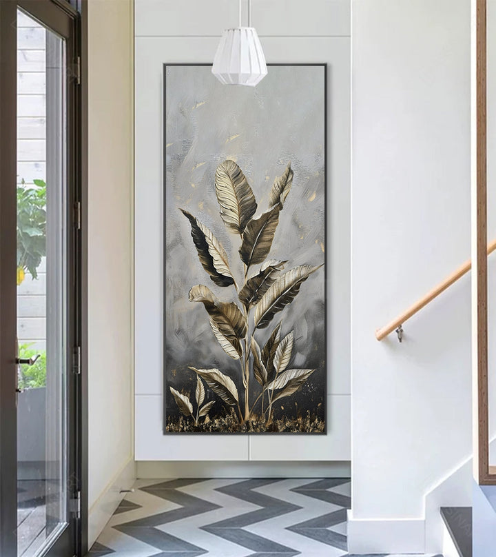 Cuadro botánico dorado en pasillo moderno de decoración minimalista