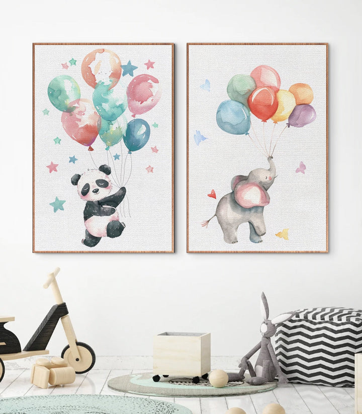 Cuadro infantil elefante con globos en acuarela — elefante gris sosteniendo globos de colores, arte mural infantil