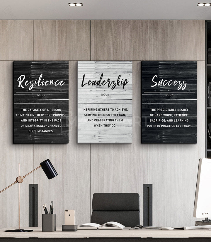 Tríptico decorativo Success Leadership Resilience en negro y blanco estilo minimalista