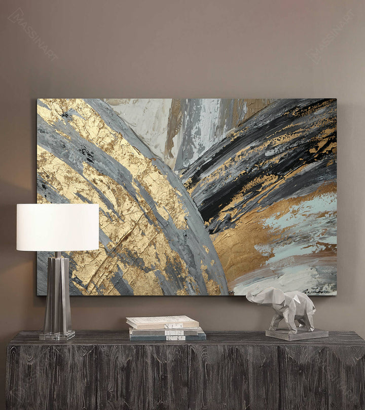 Cuadro abstracto Mythique V2 sobre sofá en salón moderno — decoración de pared Massinart