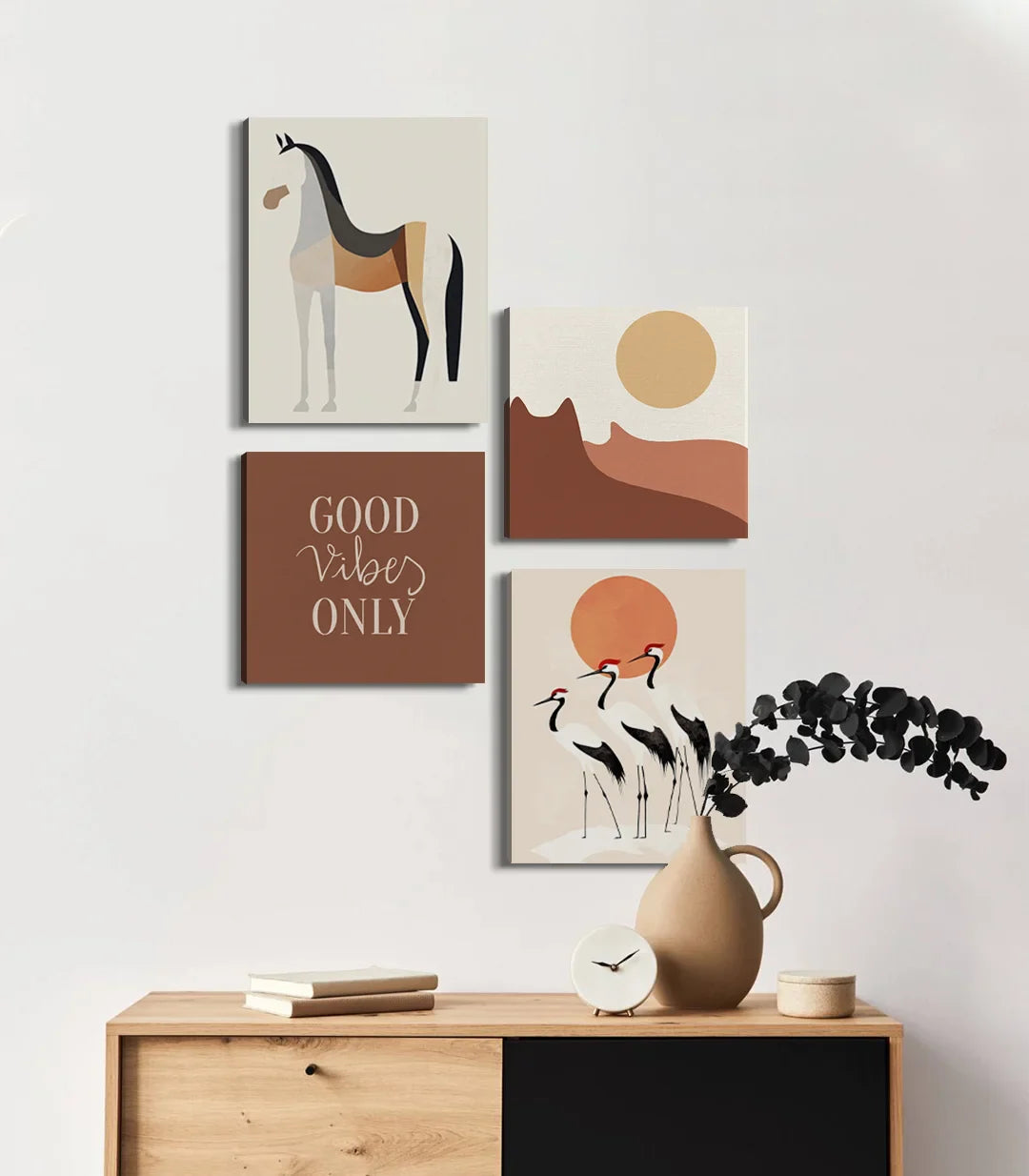 Cuadro decorativo caballo negro minimalista — tonos beige y marrón, arte mural Massinart