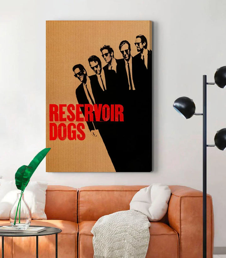 Detalle póster Reservoir Dogs Massinart — siluetas masculinas y tipografía de cine
