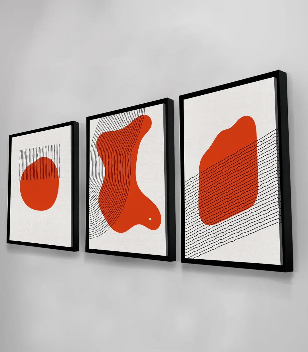 Cuadro Bold Contrast tríptico rojo en ambiente salón moderno Massinart