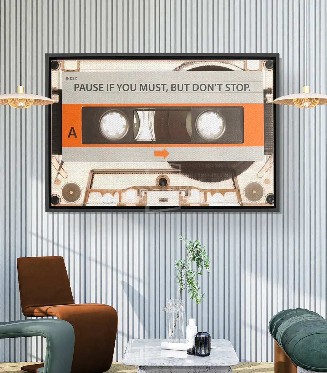 Cuadro pop-art casete vintage Don't Stop — diseño retro naranja sobre fondo beige