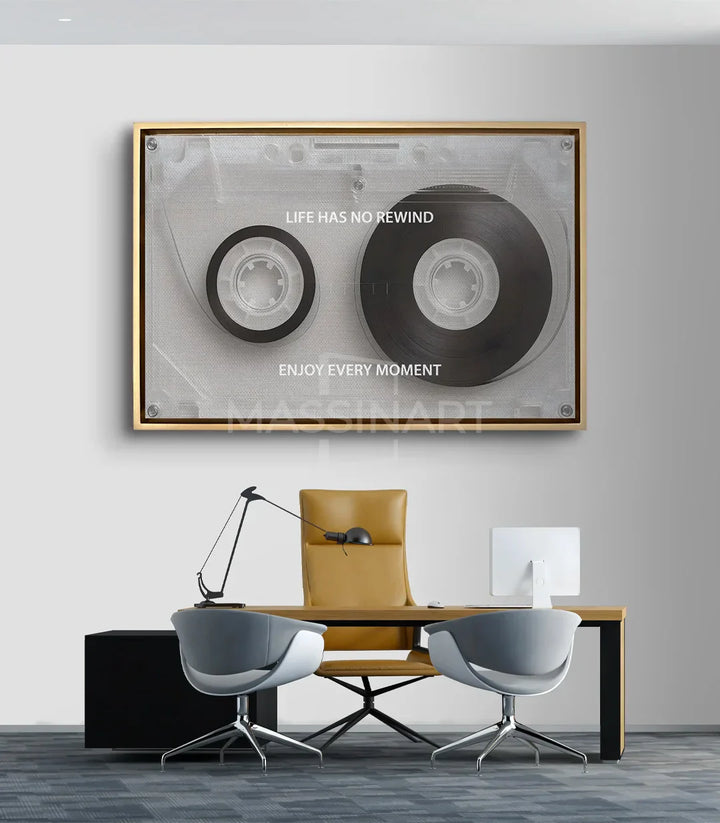 Cuadro casete motivador en un despacho minimalista — Massinart