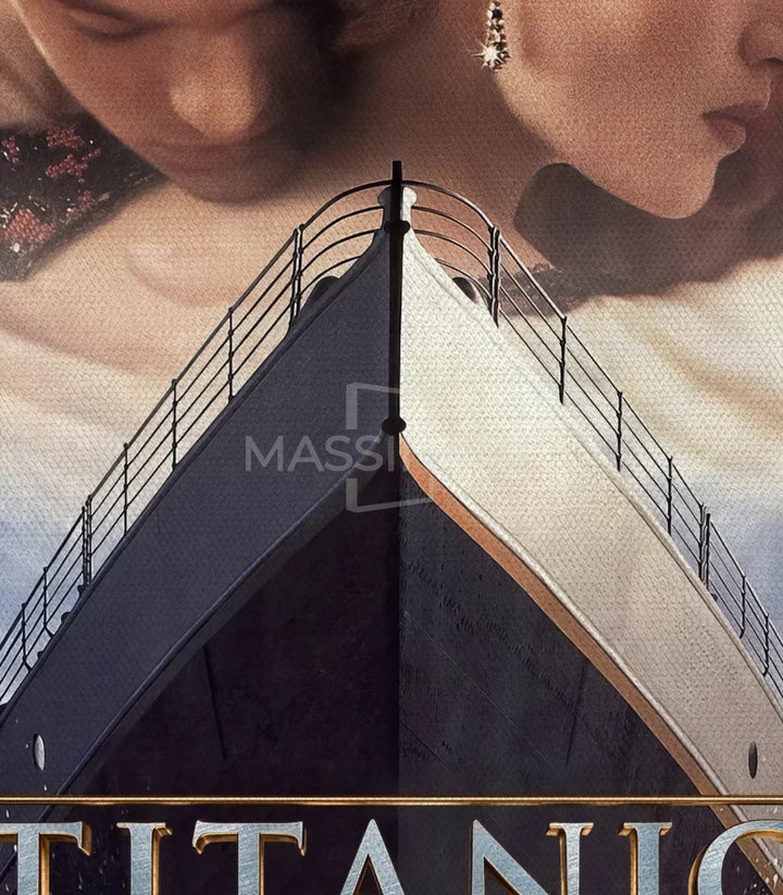 Cuadro Titanic colgado en pared como decoración mural — Massinart