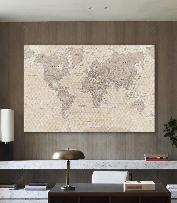 Decoración de escritorio con mapa geográfico vintage en tonos neutros