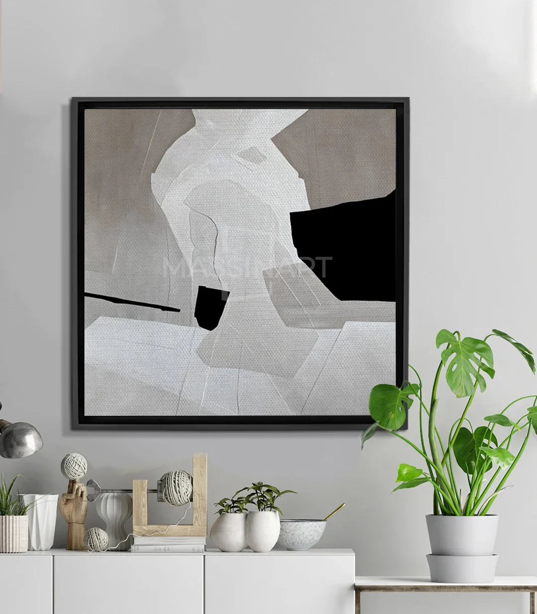 Cuadro abstracto Shadow Drift con formas geométricas en negro, blanco y taupe — Massinart